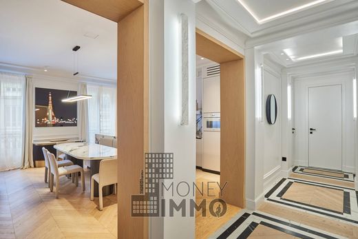 套间/公寓  Champs-Elysées, Madeleine, Triangle d’or, Paris