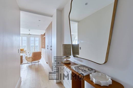 Apartament w Tour Eiffel, Invalides – Ecole Militaire, Saint-Thomas d’Aquin, Paris