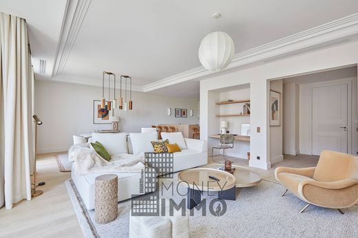 Apartament w Tour Eiffel, Invalides – Ecole Militaire, Saint-Thomas d’Aquin, Paris