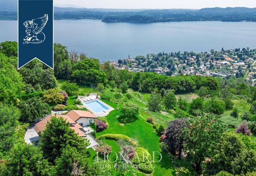 Villa - Lesa, Provincia di Novara