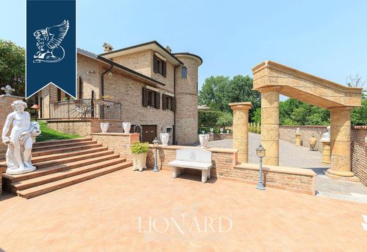Villa a Giussago, Pavia