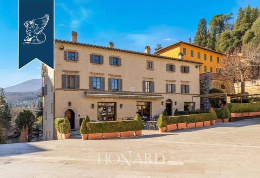 Palacio en Cetona, Provincia di Siena