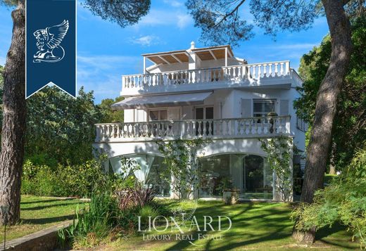 Villa a Livorno, Toscana