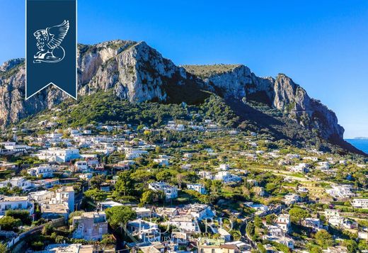빌라 / Capri, Napoli