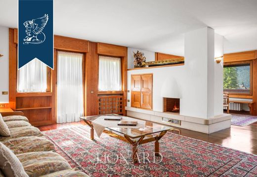 ‏וילה ב  קורטינה ד'אמפצו, Provincia di Belluno