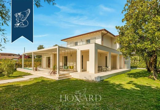 Villa in Forte dei Marmi, Provincia di Lucca