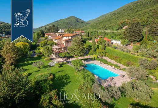 Villa en Prato, Provincia di Prato