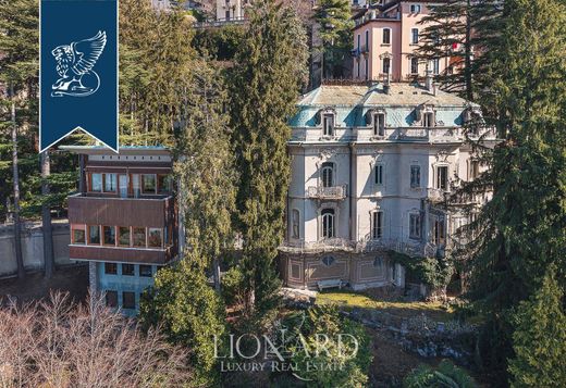 Villa a Brunate, Como