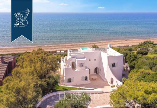 Villa en Sabaudia, Provincia di Latina