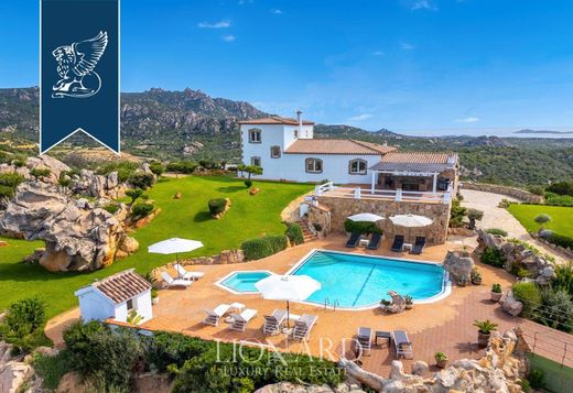 Вилла, Arzachena, Provincia di Sassari