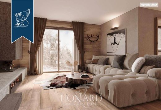 Villa in Cesana Torinese, Turin