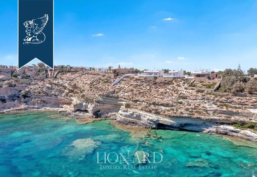 Villa a Lampedusa, Agrigento