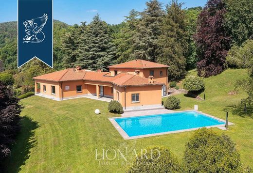 Villa in Tavernerio, Provincia di Como
