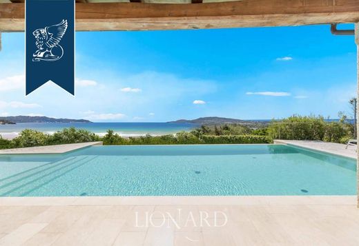 Βίλα σε San Teodoro, Provincia di Sassari