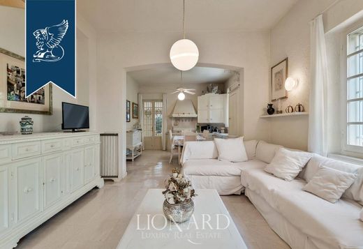 ﻓﻴﻼ ﻓﻲ Forte dei Marmi, Provincia di Lucca
