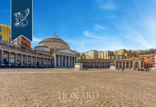 호텔 / 나폴리, Napoli