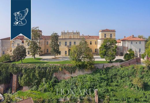 Château · Castle in Rivarolo Canavese