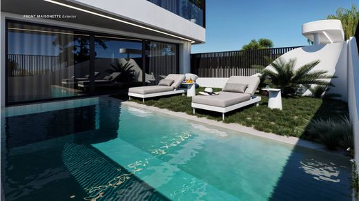 Appartamento a Voúla, Nomarchía Anatolikís Attikís