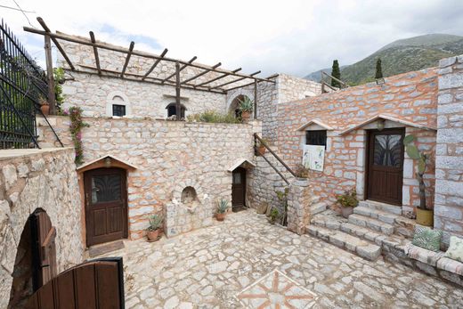Casa Unifamiliare a Kafióna, Laconia