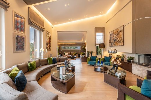 Villa in Maroúsi, Nomarchía Athínas