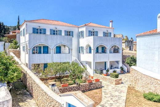 Detached House in Spétses, Nomós Piraiós