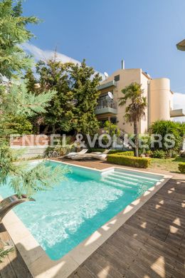 Villa Plurifamiliare a Vári, Nomarchía Anatolikís Attikís