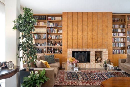 Attico a Atene, Nomarchía Athínas