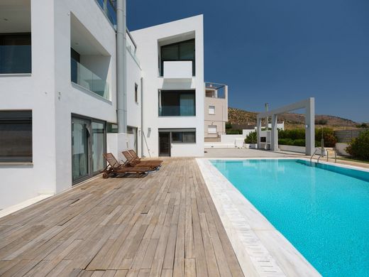 Μονοκατοικία σε Dhráfi, Nomarchía Anatolikís Attikís