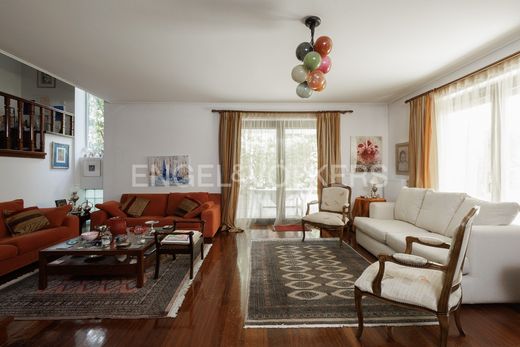 Residential complexes in Kifisiá, Nomarchía Athínas