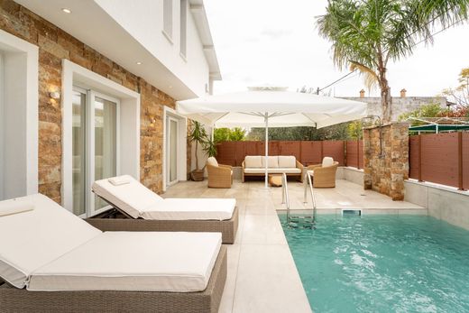 Néa Irákleia, Nomós Chalkidikísのヴィラ