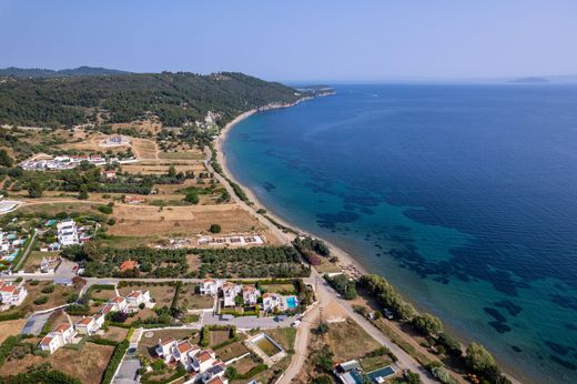 Yarɪ müstakil ev Palioúri, Nomós Chalkidikís