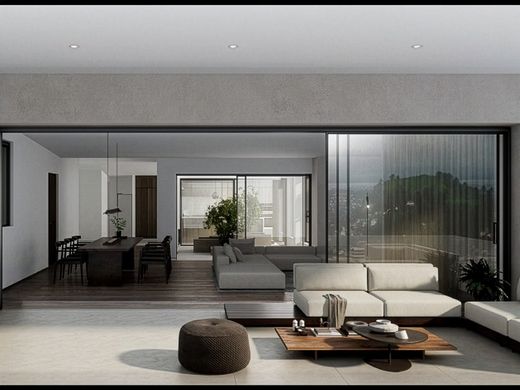 Penthouse Vouliagméni, Nomarchía Anatolikís Attikís