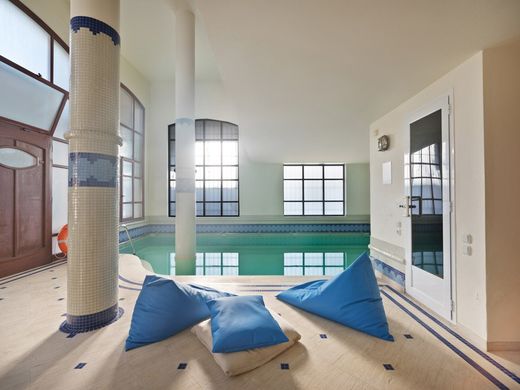 Частный Дом, Афины, Nomarchía Athínas