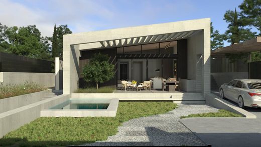 بيت مستقل ﻓﻲ Thrakomakedónes, Nomarchía Anatolikís Attikís