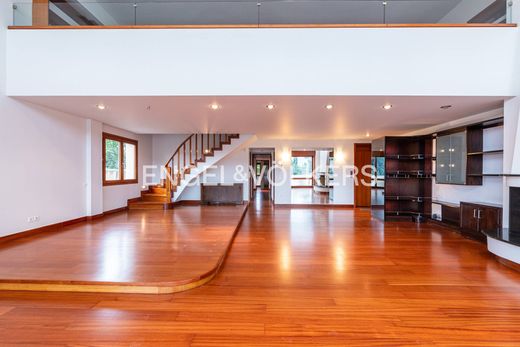 Apartament w Psychikó, Nomarchía Athínas