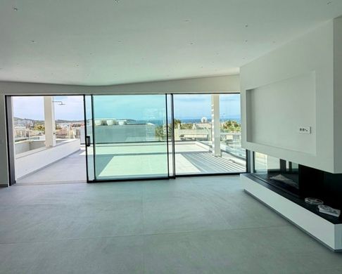 Penthouse w Voúla, Nomarchía Anatolikís Attikís