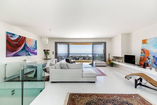 ‏בית חד-משפחתי ב  Thessaloníki, Nomós Thessaloníkis