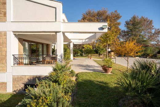 Néo Rýsi, Nomós Thessaloníkisのヴィラ