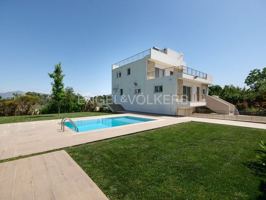 ‏בית חד-משפחתי ב  Paianía, Nomarchía Anatolikís Attikís