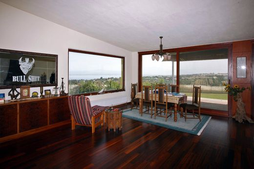 단독 저택 / Néoi Epivátes, Nomós Thessaloníkis