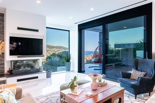 Casa Unifamiliare a Limín Mesoyaías, Nomarchía Anatolikís Attikís