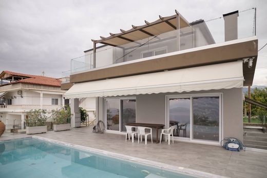 Βίλα σε Συλιβαινιώτικα, Nomós Achaḯas