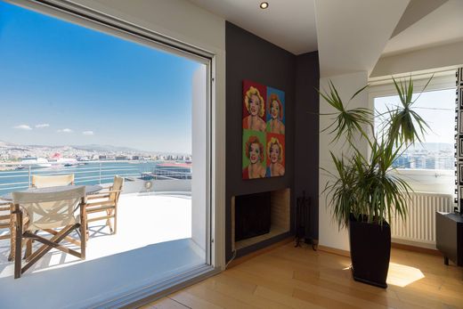 ﺷﻘﺔ ﻓﻲ بيرايوس, Nomós Attikís