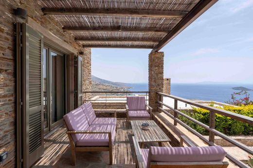 Villa Plurifamiliare a Andros, Cicladi