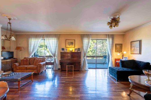 Жилой комплекс, Néa Erythraía, Nomarchía Athínas