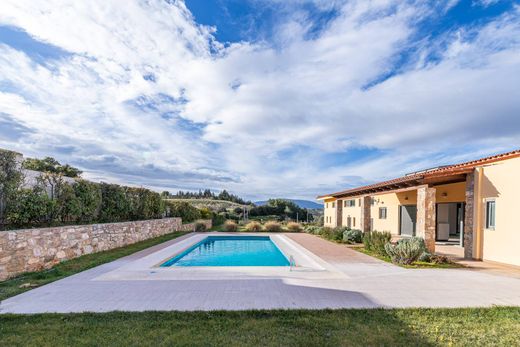 Willa w Limín Mesoyaías, Nomarchía Anatolikís Attikís