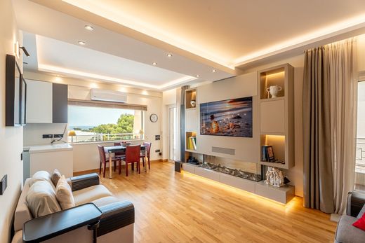 Piso / Apartamento en Vouliagméni, Nomarchía Anatolikís Attikís