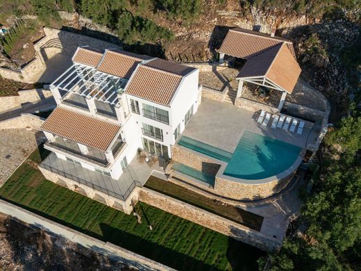 Villa à Nisáki, Nomós Kerkýras
