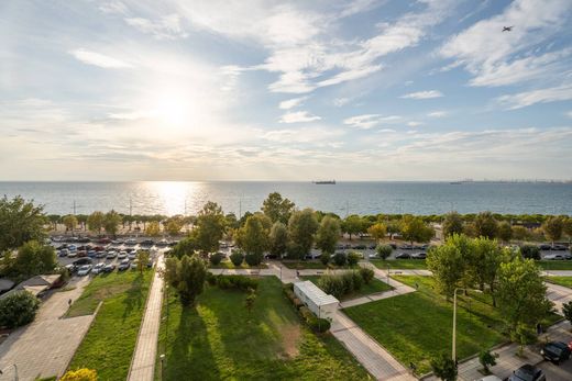 Piso / Apartamento en Salónica, Nomós Thessaloníkis