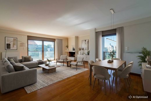 Penthouse Voúla, Nomarchía Anatolikís Attikís